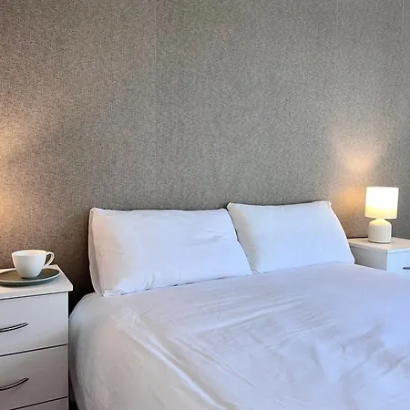 2 Bed Near Centre * דבלין