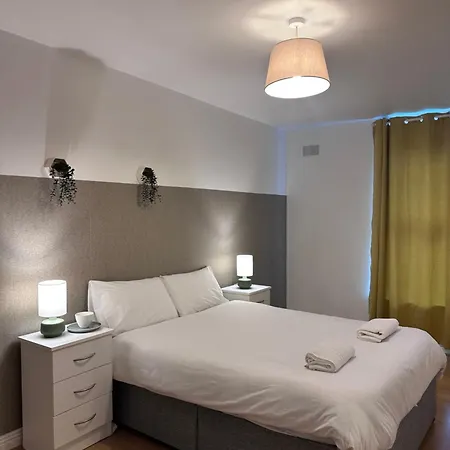 Apartmán 2 Bed Near Centre *
